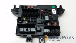 Gebruikte Zekeringkast Opel Insignia Sports Tourer 2.0 CDTI 16V 130 ecoFLEX Prijs € 50,00 Margeregeling aangeboden door Autorec. Gebr. Prins b.v.