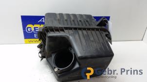 Gebruikte Luchtfilterhuis Hyundai Santafe Prijs € 30,00 Margeregeling aangeboden door Autorec. Gebr. Prins b.v.