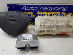 Gebruikte Airbag Set + Module Opel Astra H SW (L35) 1.7 CDTi 16V Prijs € 150,00 Margeregeling aangeboden door Autorec. Gebr. Prins b.v.