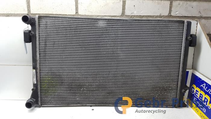 Radiateur van een Volkswagen Passat Variant 4Motion (3C5) 2.0 FSI 16V 2007