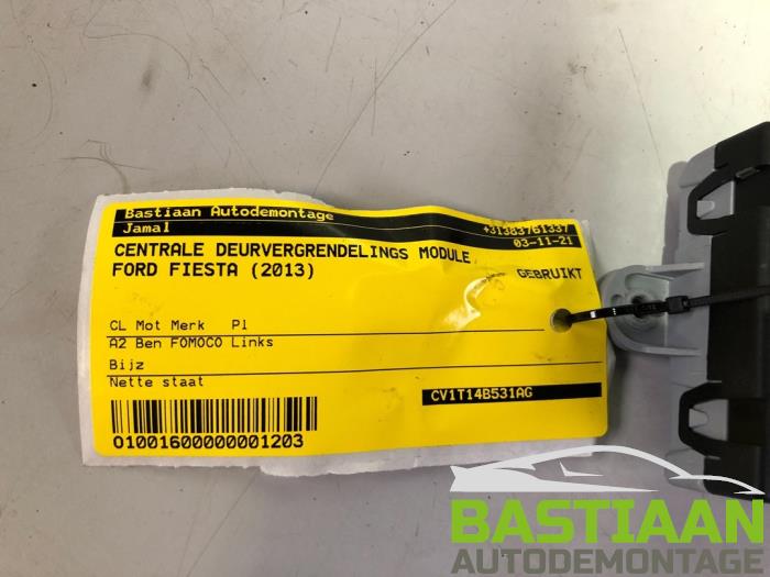 Centrale Deurvergrendelings Module van een Ford Fiesta 6 (JA8) 1.6 16V PowerShift 2013