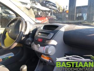 Gebruikte Dashboard Peugeot 107 1.0 12V Prijs € 62,00 Margeregeling aangeboden door Bastiaan Autodemontage