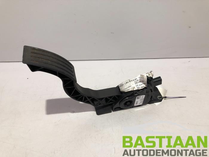 Gebruikte Gaspedaal Ford Focus 3 1.6 TDCi Prijs € 29,99 Margeregeling aangeboden door Bastiaan Autodemontage