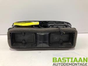 Gebruikte Luchtrooster Dashboard Volkswagen Golf VI (5K1) 1.6 TDI 16V Prijs € 29,99 Margeregeling aangeboden door Bastiaan Autodemontage