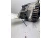 Dynamo van een Nissan Micra (K12) 1.2 16V 2003