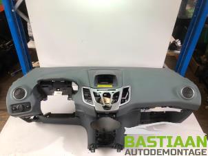 Gebruikte Airbag set + dashboard Ford Fiesta 6 (JA8) 1.25 16V Prijs € 649,99 Margeregeling aangeboden door Bastiaan Autodemontage