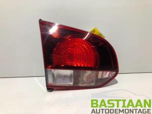 Gebruikte Achterlicht rechts Volkswagen Golf VI (5K1) 1.2 TSI BlueMotion Prijs € 22,00 Margeregeling aangeboden door Bastiaan Autodemontage