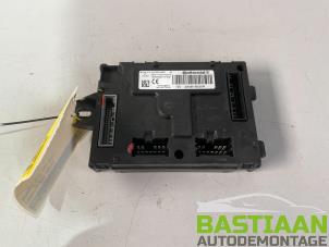 Gebruikte Computer Body Control Renault Clio IV (5R) 1.6 Turbo 16V RS 200 EDC Prijs € 28,00 Margeregeling aangeboden door Bastiaan Autodemontage