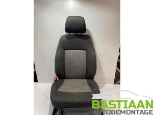 Gebruikte Voorstoel rechts Volkswagen Polo V (6R) 1.2 TDI 12V BlueMotion Prijs € 62,99 Margeregeling aangeboden door Bastiaan Autodemontage