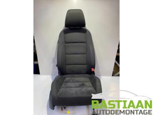 Gebruikte Voorstoel rechts Volkswagen Golf VI (5K1) 1.2 TSI BlueMotion Prijs € 112,50 Margeregeling aangeboden door Bastiaan Autodemontage