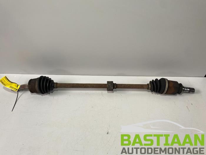 Gebruikte Aandrijfas rechts-voor Mitsubishi Colt (Z2/Z3) 1.1 12V Prijs € 32,00 Margeregeling aangeboden door Bastiaan Autodemontage