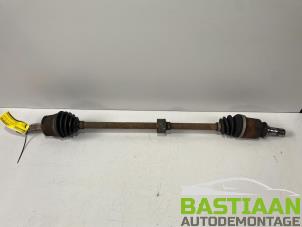 Gebruikte Steekas rechts-voor Mitsubishi Colt (Z2/Z3) 1.1 12V Prijs € 32,00 Margeregeling aangeboden door Bastiaan Autodemontage