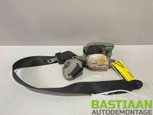 Gebruikte Veiligheidsgordel rechts-voor Suzuki Swift (ZA/ZC/ZD1/2/3/9) 1.5 VVT 16V Prijs € 46,00 Margeregeling aangeboden door Bastiaan Autodemontage