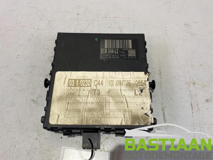 Gebruikte Module Bodycontrol Renault Twingo II (CN) 1.5 dCi 90 FAP Prijs € 46,00 Margeregeling aangeboden door Bastiaan Autodemontage