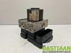 Gebruikte ABS Pomp Volkswagen Golf V (1K1) 1.6 FSI 16V Prijs € 38,00 Margeregeling aangeboden door Bastiaan Autodemontage