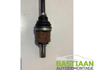 Gebruikte Aandrijfas rechts-voor Opel Adam 1.4 Prijs € 55,00 Margeregeling aangeboden door Bastiaan Autodemontage