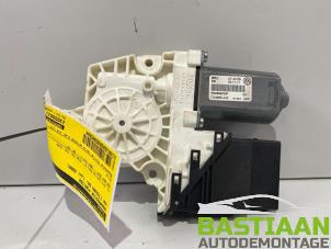 Gebruikte Portierruitmotor Volkswagen Tiguan (5N1/2) 2.0 TSI 16V 4Motion Prijs € 31,00 Margeregeling aangeboden door Bastiaan Autodemontage