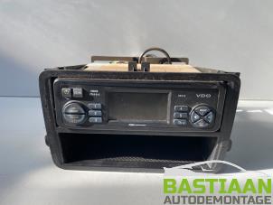 Gebruikte Radio omlijsting Volkswagen Caddy III (2KA,2KH,2CA,2CH) 2.0 SDI Prijs € 24,99 Margeregeling aangeboden door Bastiaan Autodemontage