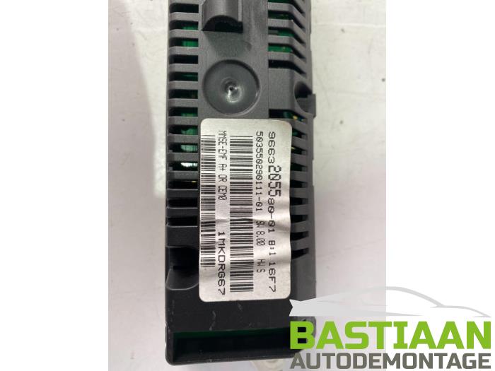 Gebruikte Display Interieur Peugeot 207/207+ (WA/WC/WM) 1.4 16V VTi Prijs € 23,00 Margeregeling aangeboden door Bastiaan Autodemontage