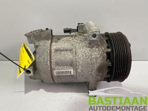 Gebruikte Aircopomp Renault Clio IV (5R) 0.9 Energy TCE 90 12V Prijs € 62,10 Margeregeling aangeboden door Bastiaan Autodemontage