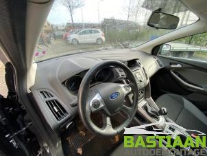 Gebruikte Airbag set Ford Focus 3 Wagon 1.0 Ti-VCT EcoBoost 12V 100 Prijs € 899,99 Margeregeling aangeboden door Bastiaan Autodemontage