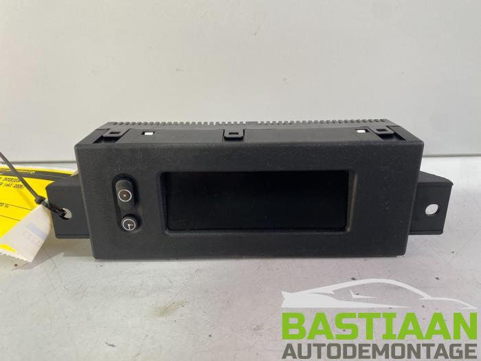 Gebruikte Display Interieur Opel Corsa D 1.0 Prijs € 23,00 Margeregeling aangeboden door Bastiaan Autodemontage