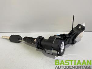 Gebruikte Kontaktslot + Sleutel Fiat Tipo (356S) 1.4 16V Prijs € 69,00 Margeregeling aangeboden door Bastiaan Autodemontage