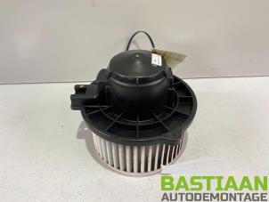 Gebruikte Kachel Ventilatiemotor Chevrolet Captiva (C100) 2.4 16V 4x2 Prijs € 32,00 Margeregeling aangeboden door Bastiaan Autodemontage