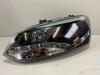 Volkswagen Polo V (6R) 1.2 12V Koplamp links