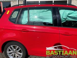 Gebruikte Deurruit 4Deurs rechts-achter Volkswagen Golf Sportsvan (AUVS) 1.6 TDI BMT 16V Prijs € 74,99 Margeregeling aangeboden door Bastiaan Autodemontage