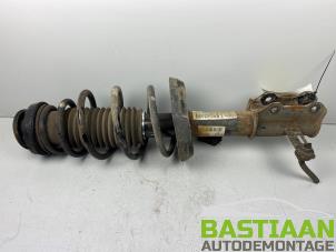 Gebruikte Schokdemperpoot links-voor Opel Astra J Sports Tourer (PD8/PE8/PF8) 1.4 16V ecoFLEX Prijs € 49,99 Margeregeling aangeboden door Bastiaan Autodemontage