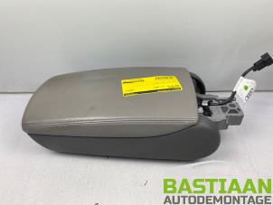 Gebruikte Armleuning Audi A6 Quattro (C6) 3.0 TDI V6 24V Prijs € 49,99 Margeregeling aangeboden door Bastiaan Autodemontage