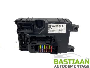 Gebruikte Zekeringkast Opel Corsa D 1.4 16V Twinport Prijs € 24,99 Margeregeling aangeboden door Bastiaan Autodemontage