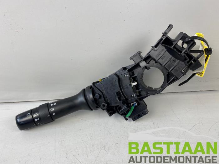 Richtingaanwijzer Schakelaar van een Citroën C1 1.0 Vti 68 12V 2015