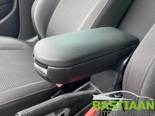 Gebruikte Armleuning Volkswagen Golf IV (1J1) 1.9 TDI 100 Prijs € 36,29 Inclusief btw aangeboden door Bastiaan Autodemontage