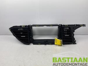 Gebruikte Luchtrooster Dashboard Seat Leon (5FB) 1.4 TSI ACT 16V Prijs € 39,99 Margeregeling aangeboden door Bastiaan Autodemontage