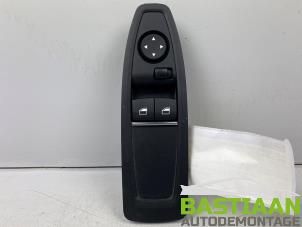Gebruikte Ruit schakelaar elektrisch BMW 1 serie (F20) 116i 1.5 12V Prijs € 19,99 Margeregeling aangeboden door Bastiaan Autodemontage