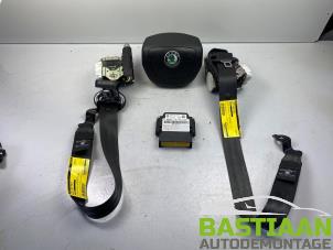 Gebruikte Airbag Set + Module Skoda Fabia II Combi 1.2 TSI Prijs € 349,99 Margeregeling aangeboden door Bastiaan Autodemontage
