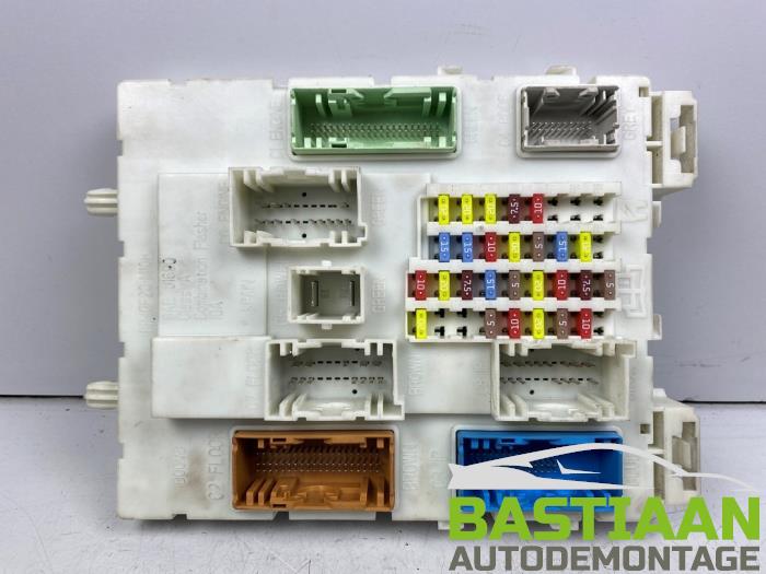 Computer Body Control van een Ford Focus 3 Wagon 1.0 Ti-VCT EcoBoost 12V 100 2012