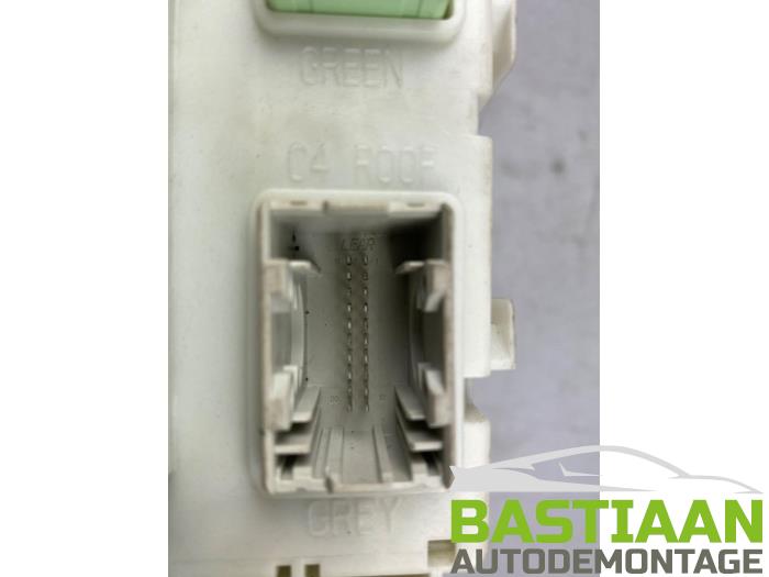 Computer Body Control van een Ford Focus 3 Wagon 1.0 Ti-VCT EcoBoost 12V 100 2012