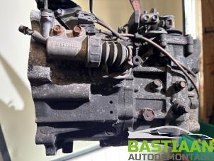 Versnellingsbak van een Mazda 5 (CR19) 2.0 CiDT 16V High Power 2008