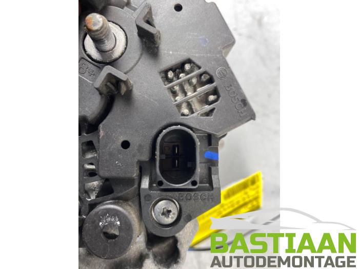 Dynamo van een Volkswagen Up! (121) 1.0 12V 60 2012