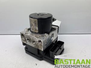 Gebruikte ABS Pomp Fiat Doblo Cargo (263) 1.3 D Multijet Prijs € 180,00 Margeregeling aangeboden door Bastiaan Autodemontage