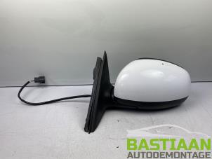 Gebruikte Buitenspiegel links Skoda Fabia II Combi 1.2 TSI Prijs € 34,20 Margeregeling aangeboden door Bastiaan Autodemontage