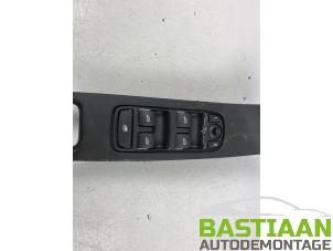 Gebruikte Schakelblok ruiten Volvo S60 II (FS) 2.0 D3 20V Prijs € 74,99 Margeregeling aangeboden door Bastiaan Autodemontage