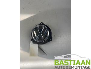 Gebruikte Handgreep Achterklep Volkswagen Golf VI (5K1) 1.6 TDI 16V Prijs € 39,90 Margeregeling aangeboden door Bastiaan Autodemontage
