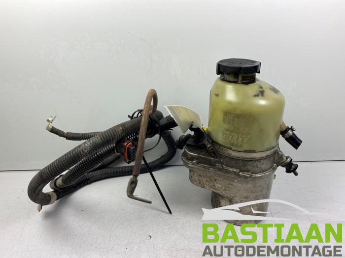 Gebruikte Servopomp Opel Astra H SW (L35) 1.6 16V Twinport Prijs € 199,99 Margeregeling aangeboden door Bastiaan Autodemontage
