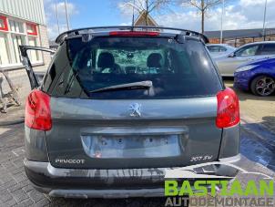Gebruikte Ruit achter Peugeot 207 SW (WE/WU) 1.6 16V Prijs € 249,99 Margeregeling aangeboden door Bastiaan Autodemontage