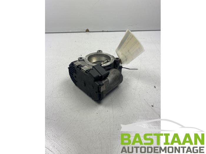 Gebruikte Gasklephuis Mercedes A (W169) 1.7 A-170 5-Drs. Prijs € 59,99 Margeregeling aangeboden door Bastiaan Autodemontage