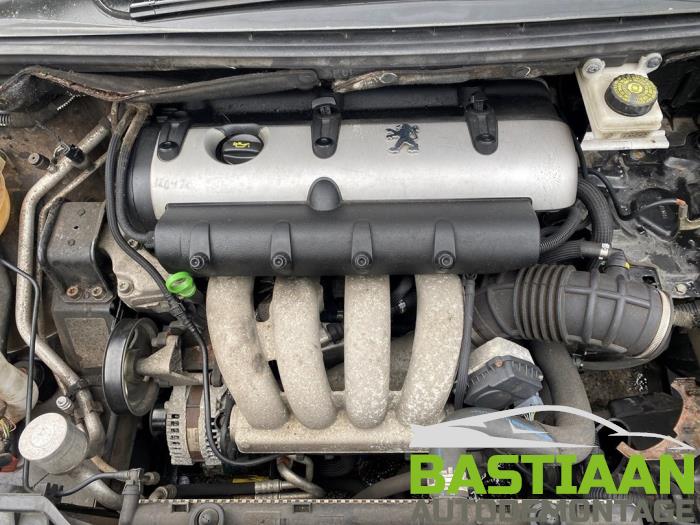 Gebruikte ABS Pomp Peugeot 307 CC (3B) 2.0 16V Prijs € 71,00 Margeregeling aangeboden door Bastiaan Autodemontage